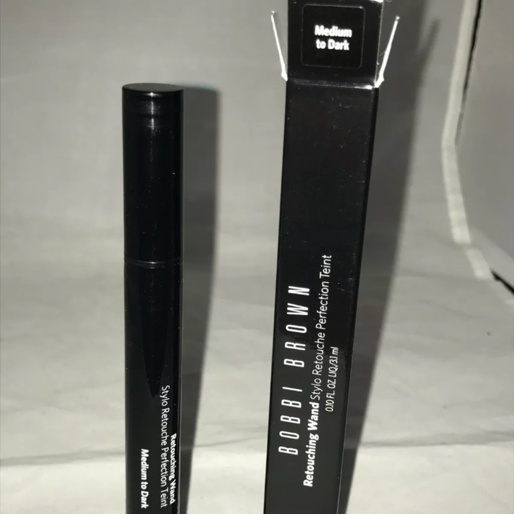 BOBBI BROWN Retouching Wand MEDIUM TO DARK